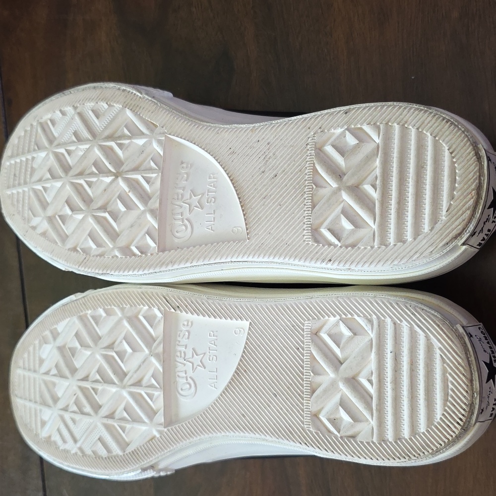 Converse leather Chuck Taylor low tops - Picture 5 of 7